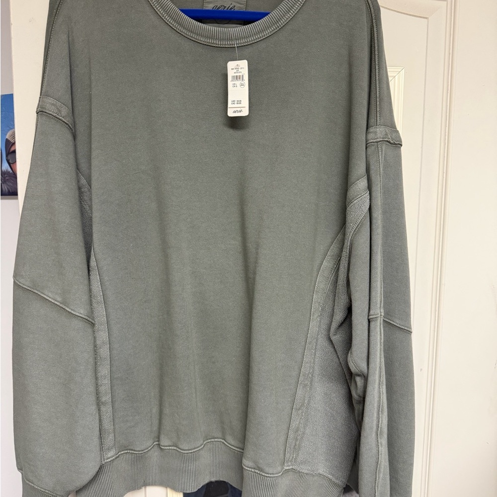 2 NWT Women’s American Eagle Aerie long sleeve tops